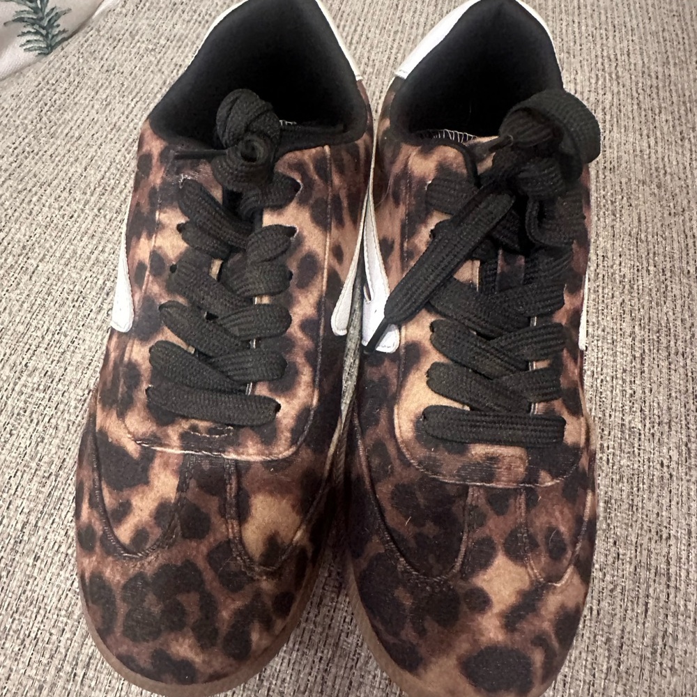 DV by Dolce Vita Leopard Print Sneakers